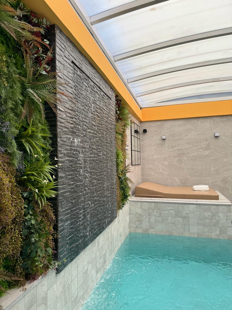 Private solarium and swimming pool